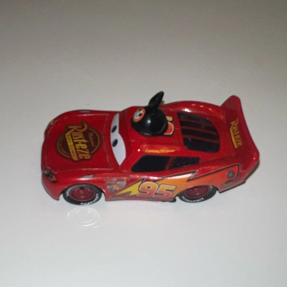 Disney lightening mcqueen
